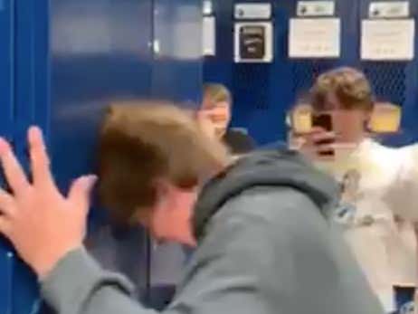 Someone Skipped The ‘Heads Up’ Program