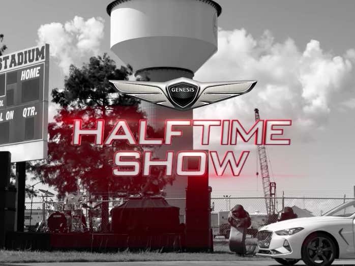 RIP In Peace To The Genesis Halftime Show Barstool Sports