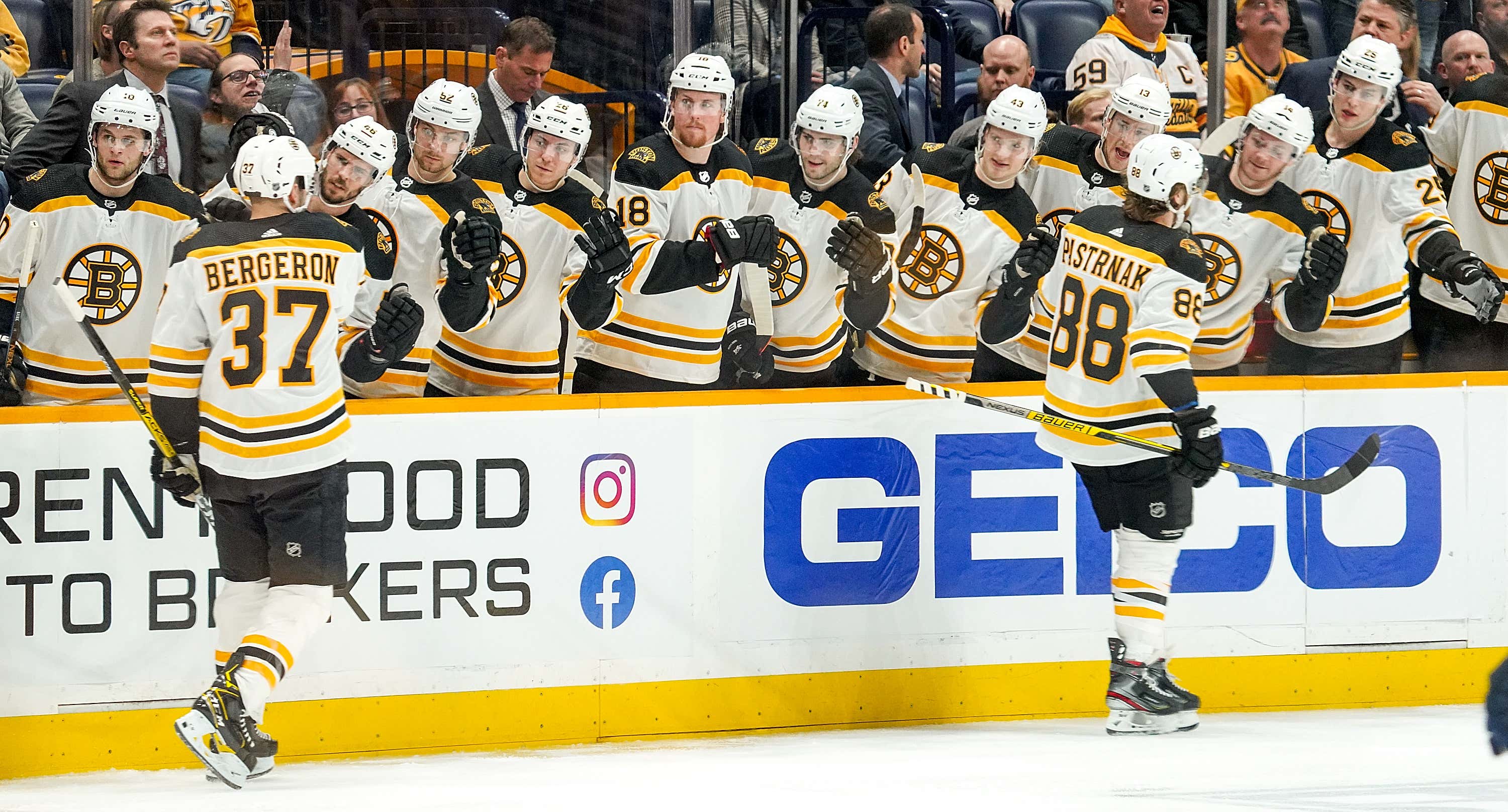 Tuukka stands tall in B's victory