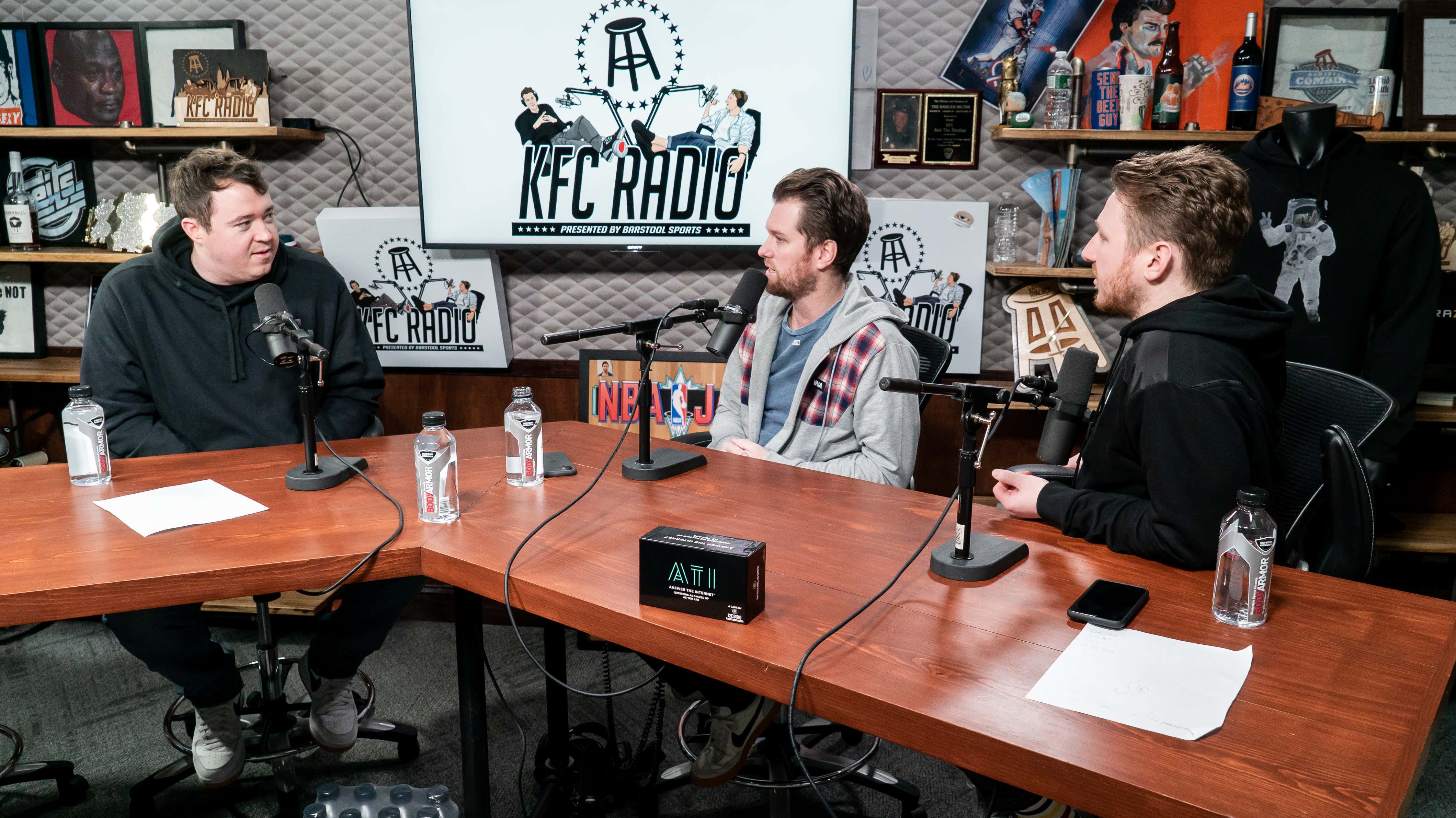 PHOTOS: Stool Scenes 244 - Lisa Ann and Men in Kilts_img_4