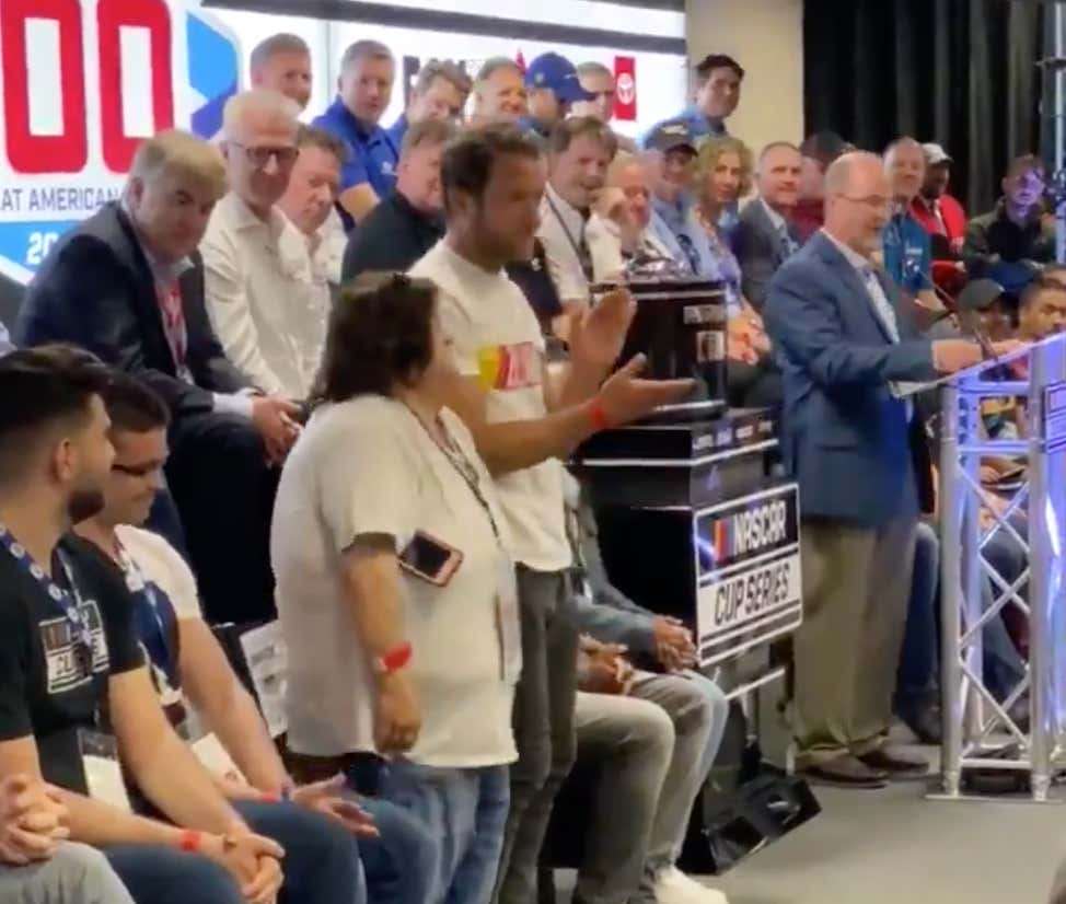 It's Dale, Dave And Debbie... #Daytona500