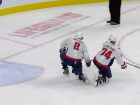 Alex Ovechkin makes a save with his knee in front of an empty net to preserve the Caps +1.5 PL