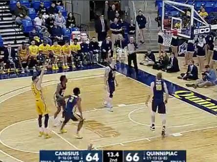 Quinnipiac (-2) misses a free throw with 13 seconds left as they win by two and push