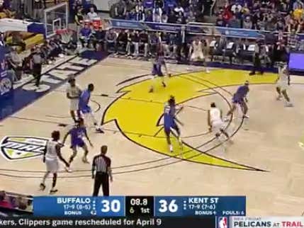 Back to back threes in under 8 seconds to hit the 1H over (71.5)