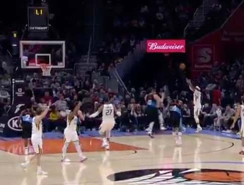 Conley nails a buzzer beater three to cover 1H -5.5 and hit the 1H over (108.5)
