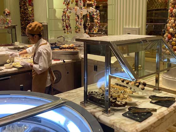 Breaking: Vegas Buffets Are Closing, We Are Officially In The Darkest Timeline Possible