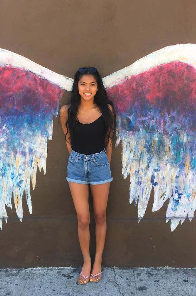 Barstool Local Smokeshow Of The Day - Lili From UMASS_img_2