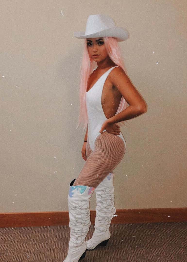 Barstool Local Smokeshow Of The Day - Sofia From UMASS_img_7