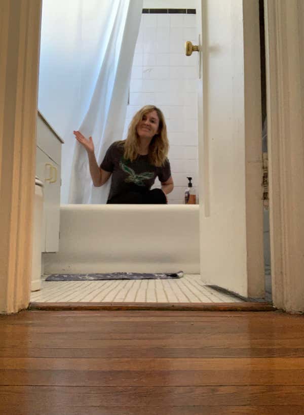 Thirst Trap Clickbait Gaze Upon Me As I Do 20 Squats In TightTights In My Apartment Barstool