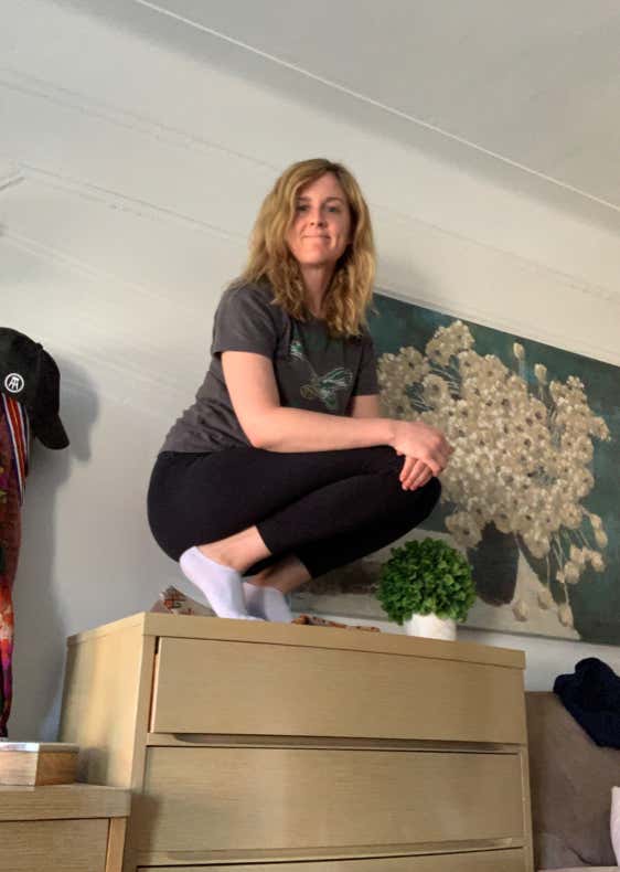 Thirst Trap Clickbait Gaze Upon Me As I Do 20 Squats In TightTights In My Apartment Barstool