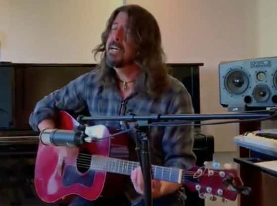 Wake Up With Dave Grohl Performing 'My Hero' During Last Night's Living Room Concert