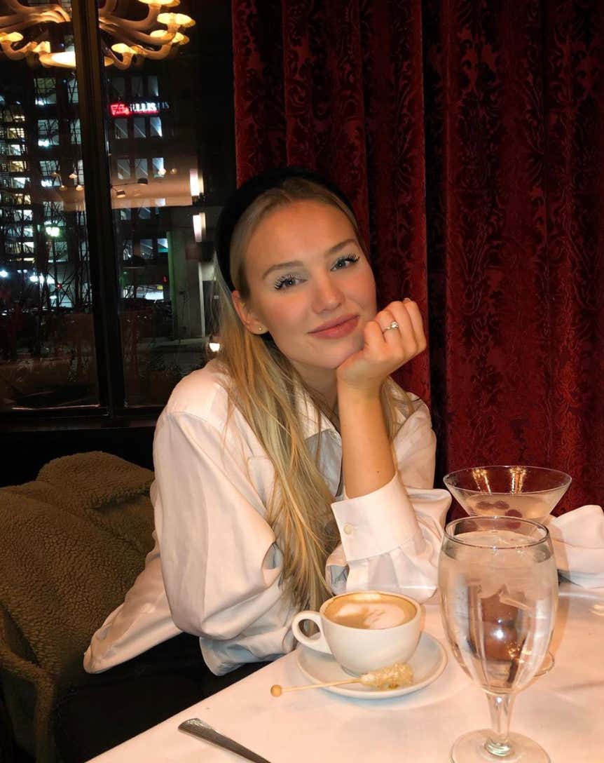 Barstool Local Smokeshow Of The Day - Samantha From Boston_img_12