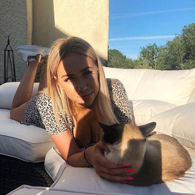 Barstool Monday Morning Smokeshow — erin_singer_ Barstool Sports