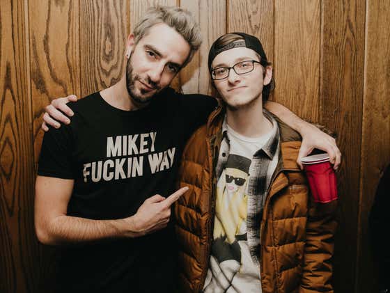 Jack Barakat From All Time Low Discusses The Release Of 'Wake Up, Sunshine', WhoHurtYou's 'Stages', And More!