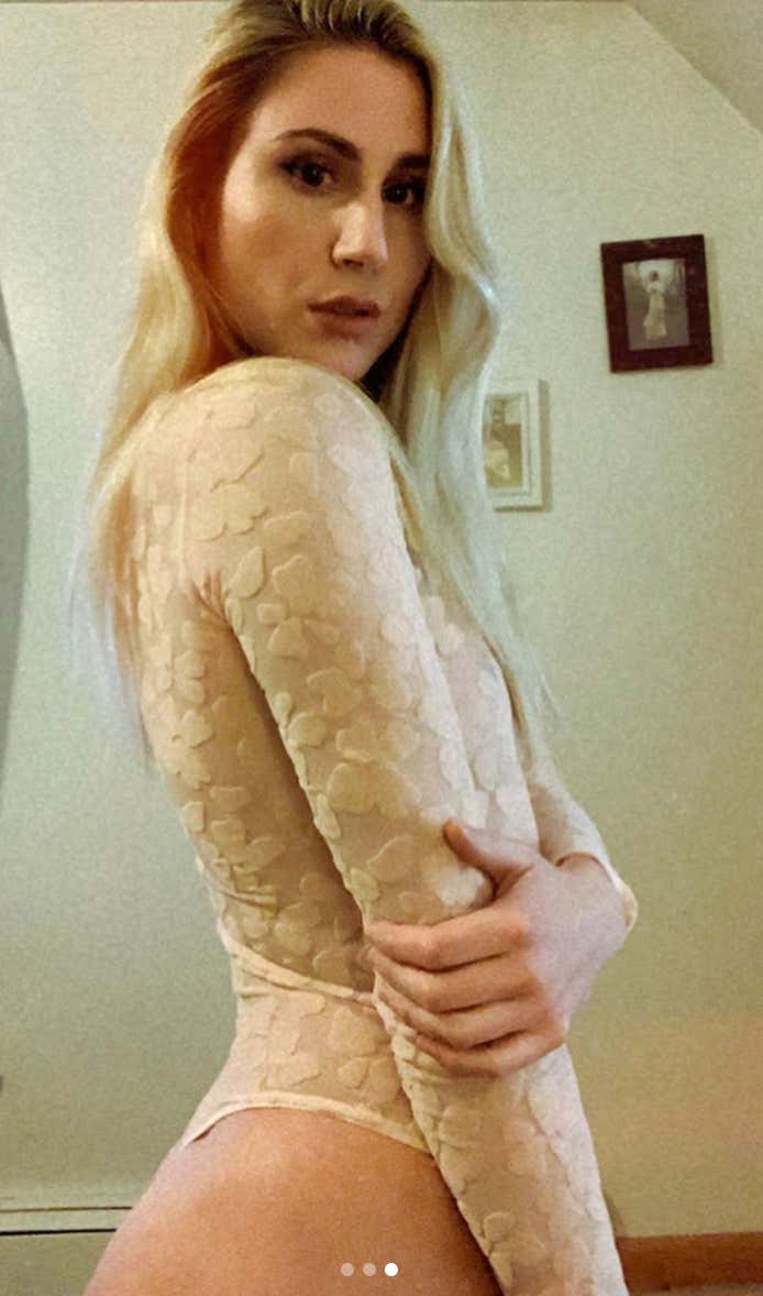 Barstool Local Smokeshow Of The Day - Maggie From Boston_img_5
