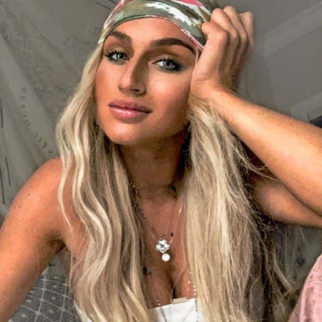 Barstool Wednesday Smokeshow — jennysuemolenko Barstool Sports