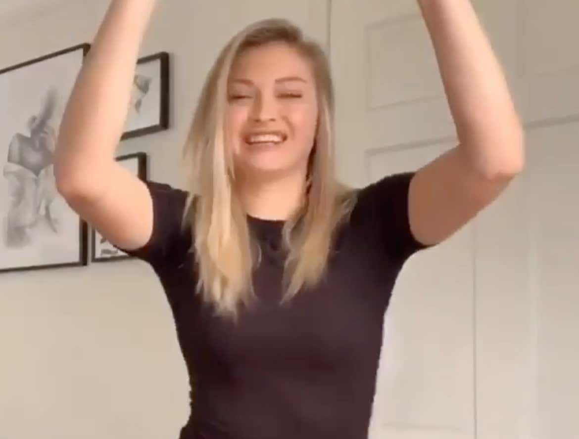Girl On TikTok Makes An UNREAL Remix To The Popular "Savage" Dance All