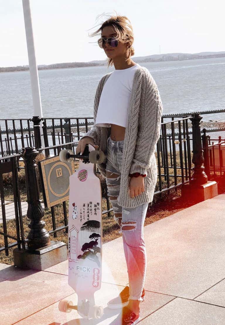 Barstool Local Smokeshow Of The Day - Vanessa From Massachusetts_img_7