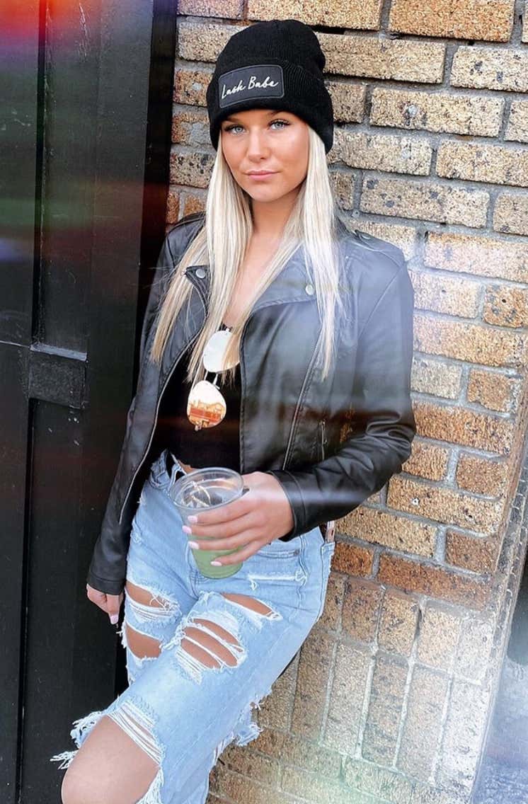 Barstool Local Smokeshow Of The Day - Vanessa From Massachusetts_img_1