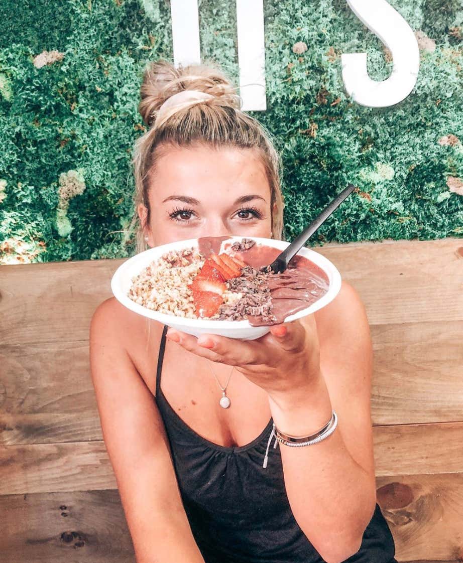 Barstool Local Smokeshow Of The Day - Chelsea from UNH_img_5