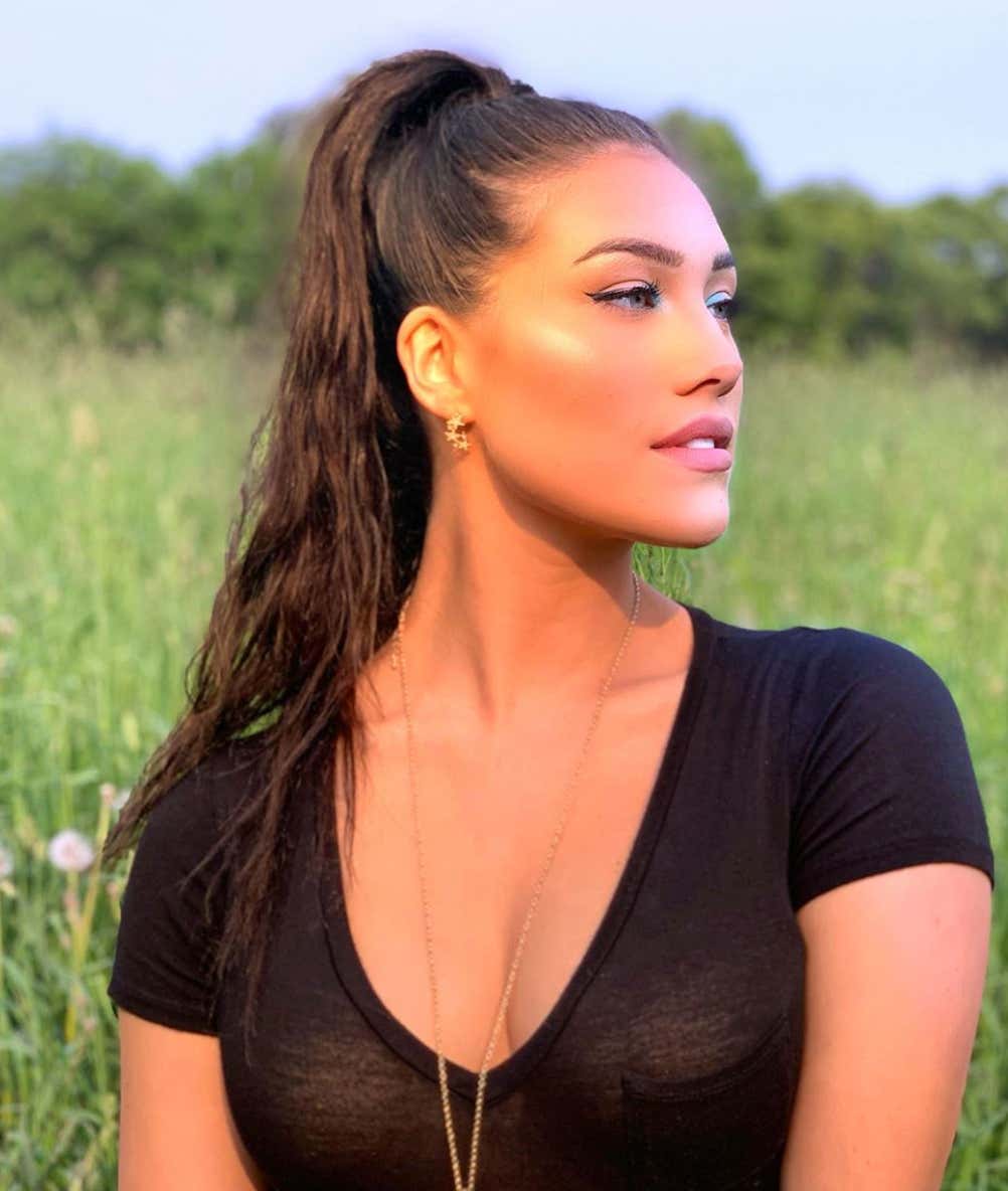 Barstool Local Smokeshow Of The Day - Kayla From BU_img_6