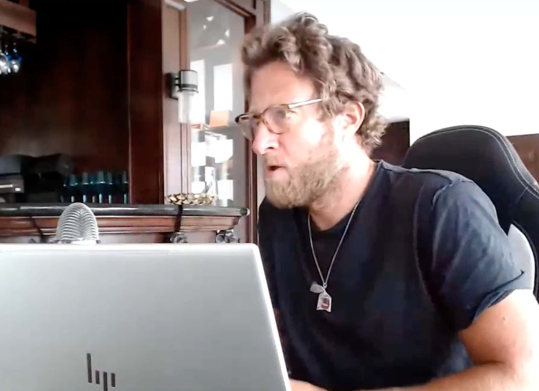 I'm Sure Warren Buffet Is A Great Guy But When It Comes To Stocks He's Washed Up.  I'm The Captain Now.