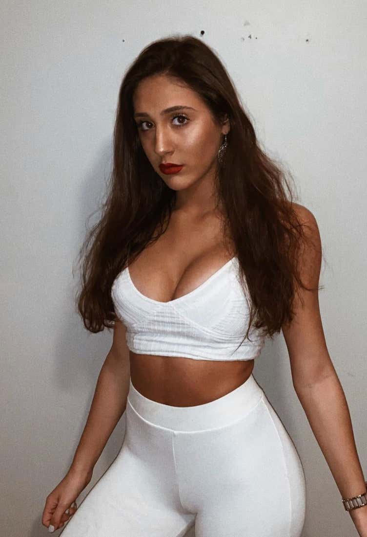 Barstool Local Smokeshow Of The Day - Bella From Massachusetts