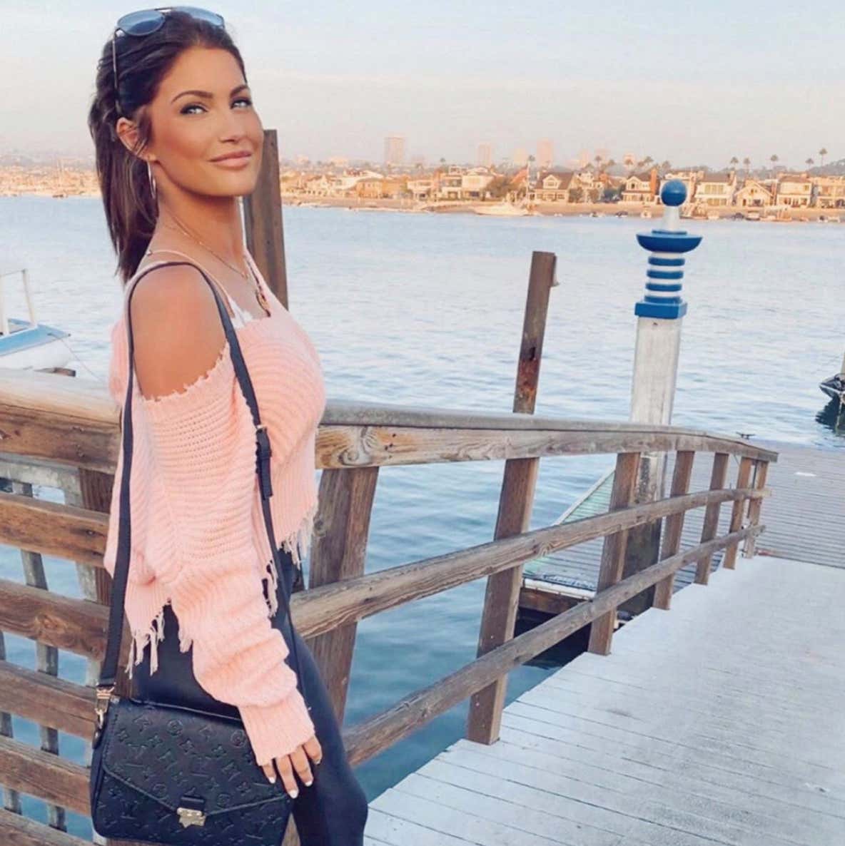 Barstool Chicago's Local Smokeshow Of The Day - Stephanie_img_2