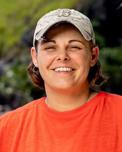 svr_cast_800x1000_0008_elainestott.jpg