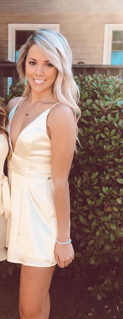 Barstool Local Smokeshow Of The Day - Kristen From UNH_img_11