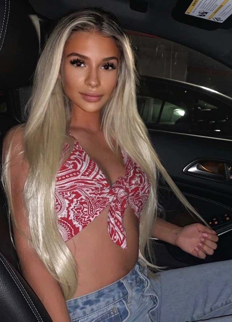 Barstool Local Smokeshow Of The Day - Daryn From Connecticut