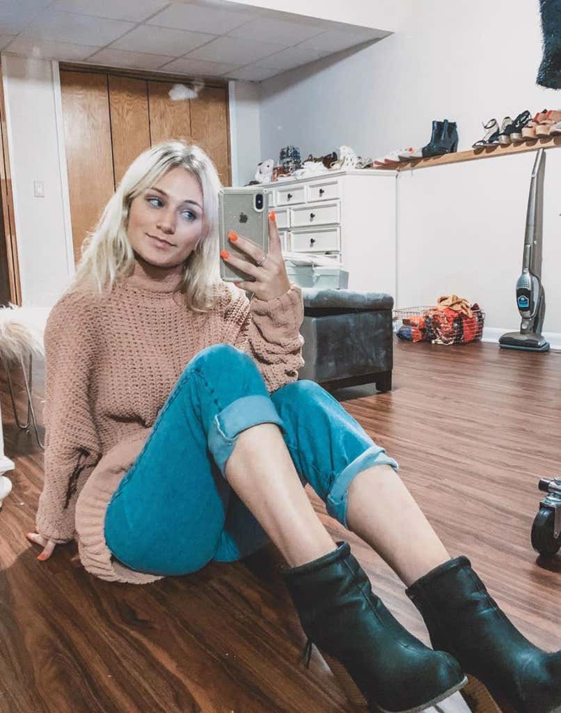 Barstool Local Smokeshow Of The Day - Tory From UNH_img_4