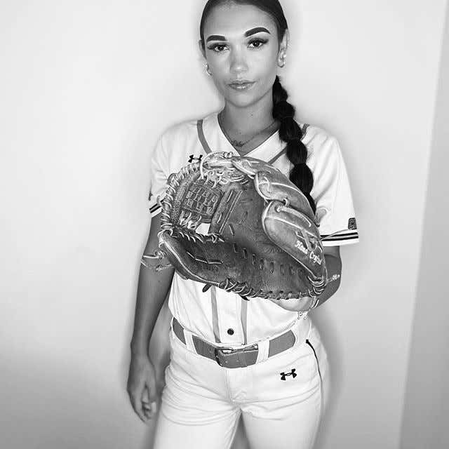 Barstool Wednesday Smokeshow — dallas_urban Barstool Sports