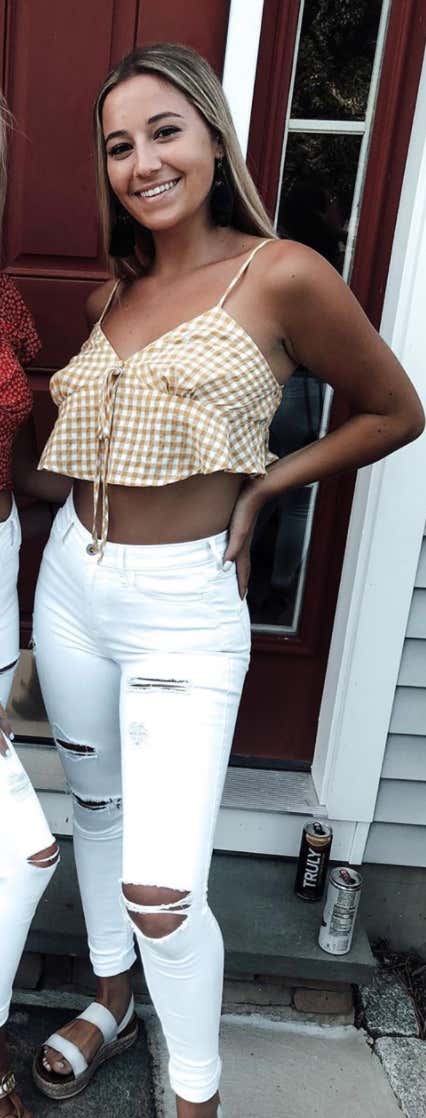 Barstool Local Smokeshow Of The Day - Caroline From URI_img_7