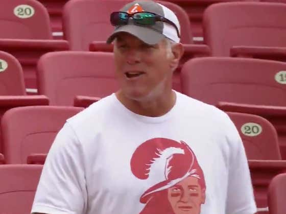 Brett Favre Loves Him Some Tom Brady