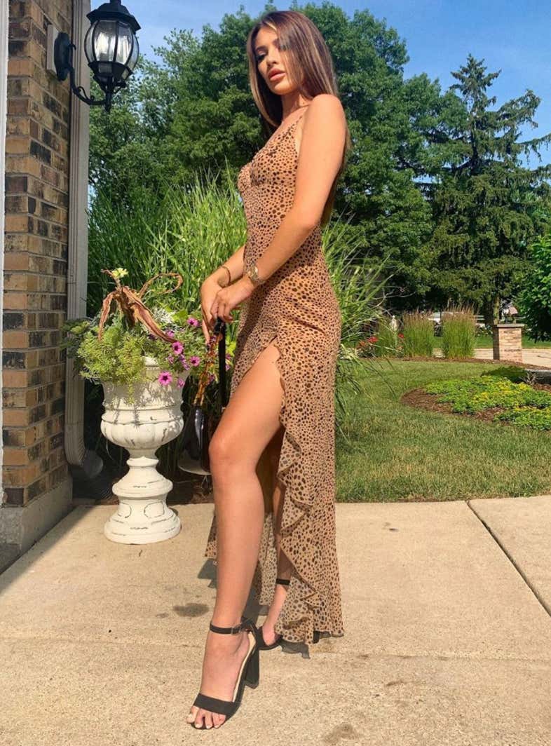 Barstool Chicago's Local Smokeshow Of The Day - Madelynn_img_7