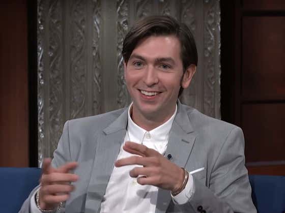 Nicholas Braun Doesn't Play Greg the Egg, HE IS GREG THE EGG