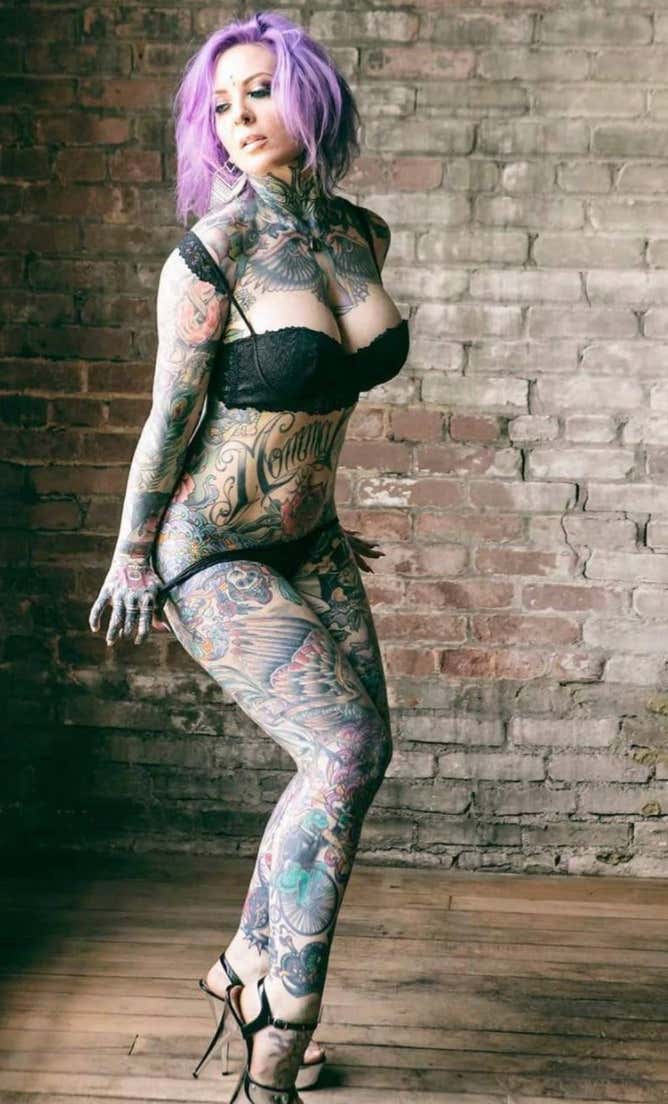 Rough N' Rowdy Ring Girl Of The Day - DevAnn_img_6