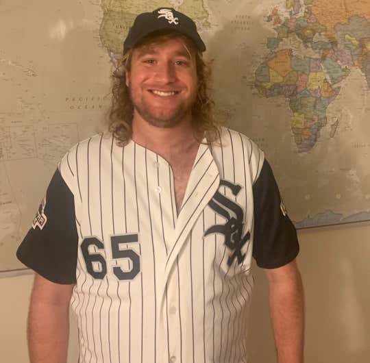 I Found The White Sox Fan That Was Heckling The Astros With A Megaphone From A Balcony In San Diego