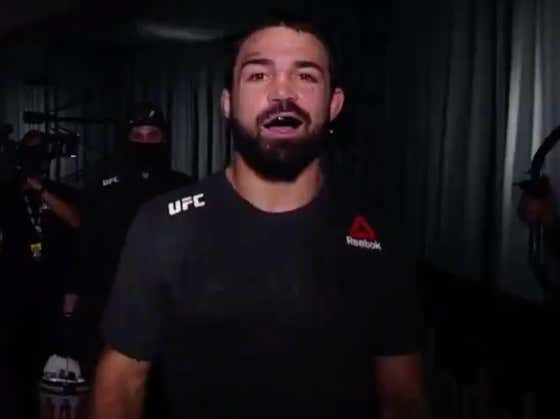 Mike Perry Walking Out To The Wrong Music Last Night ('Halo' by Beyonce) Was Hilarious