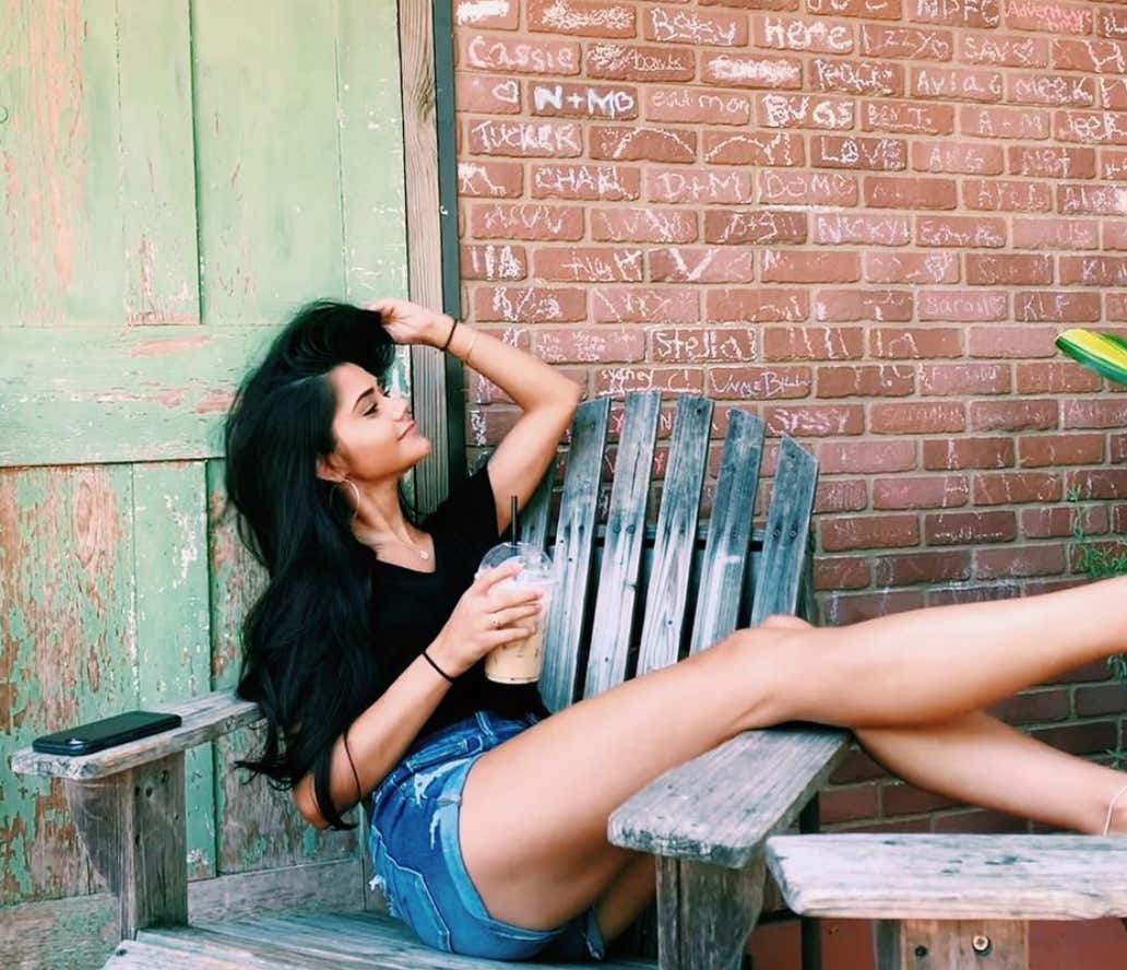 Barstool Local Smokeshow Of The Day - Rachel From UNH_img_4