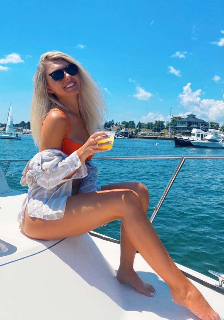 Barstool Local Smokeshow Of The Day - Bailey From Boston University_img_7