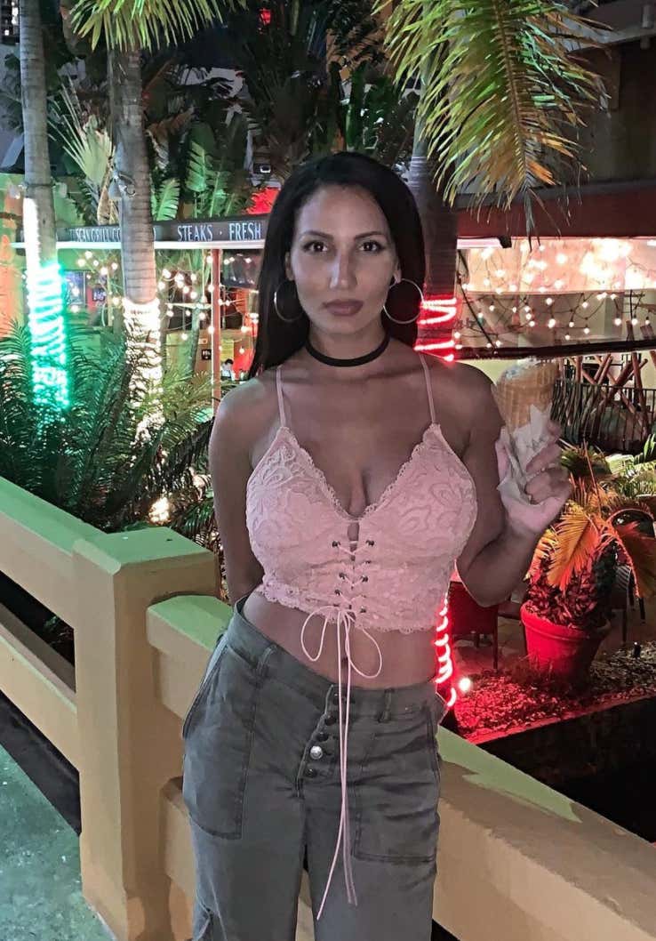 Rough N' Rowdy Ring Girl Of The Day - Rae_img_9