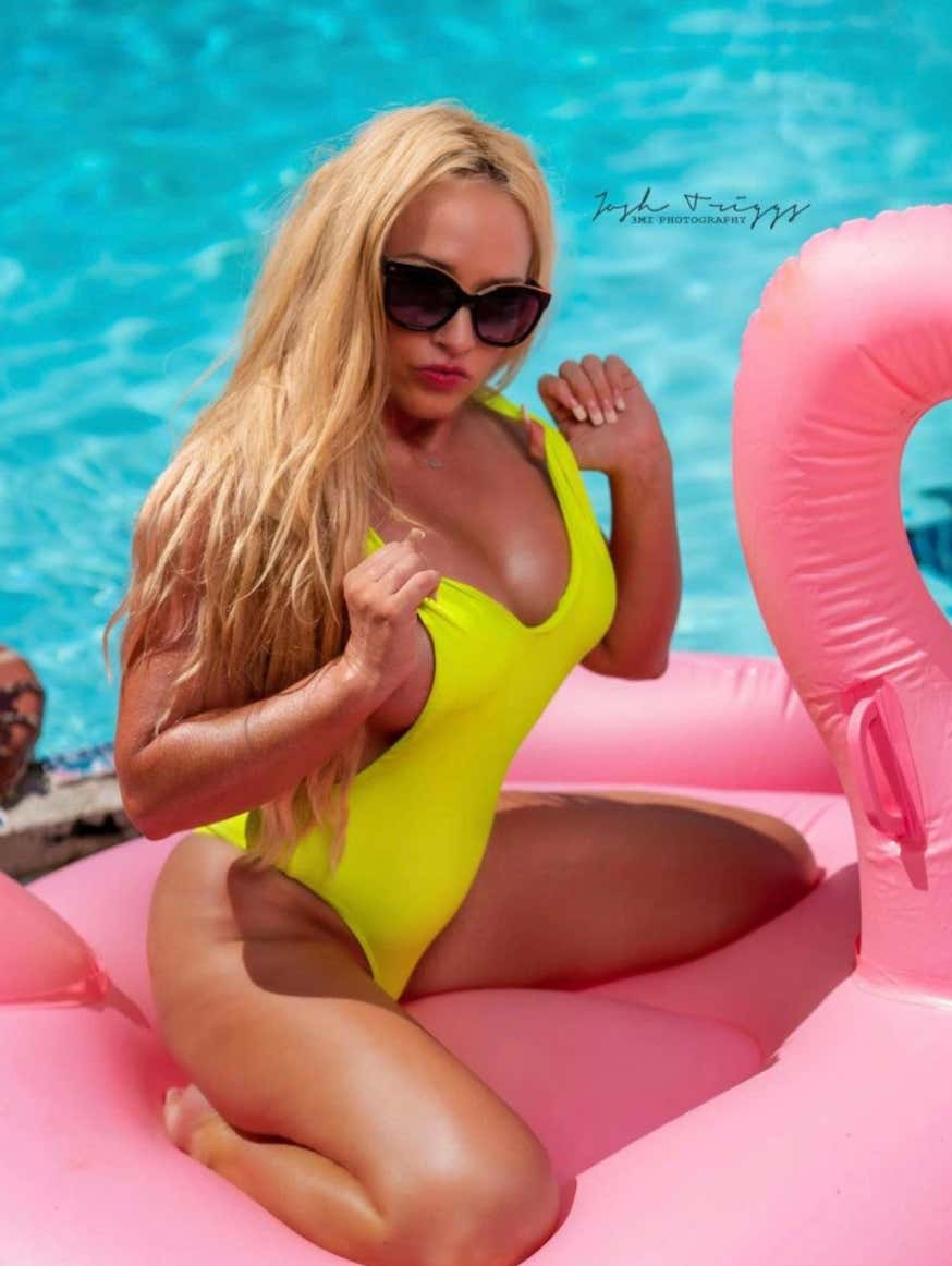 Rough N' Rowdy Ring Girl Of The Day - Brieanna Lorraine_img_9