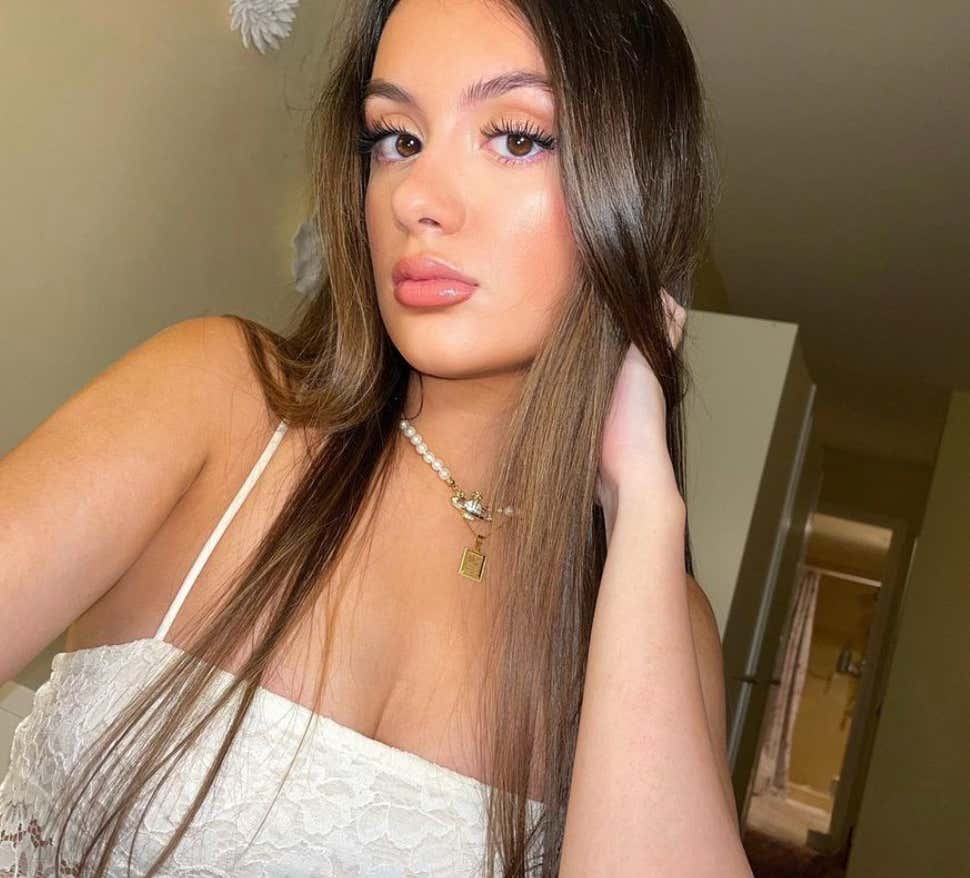 Barstool Local Smokeshow Of The Day - Niki From Boston_img_1