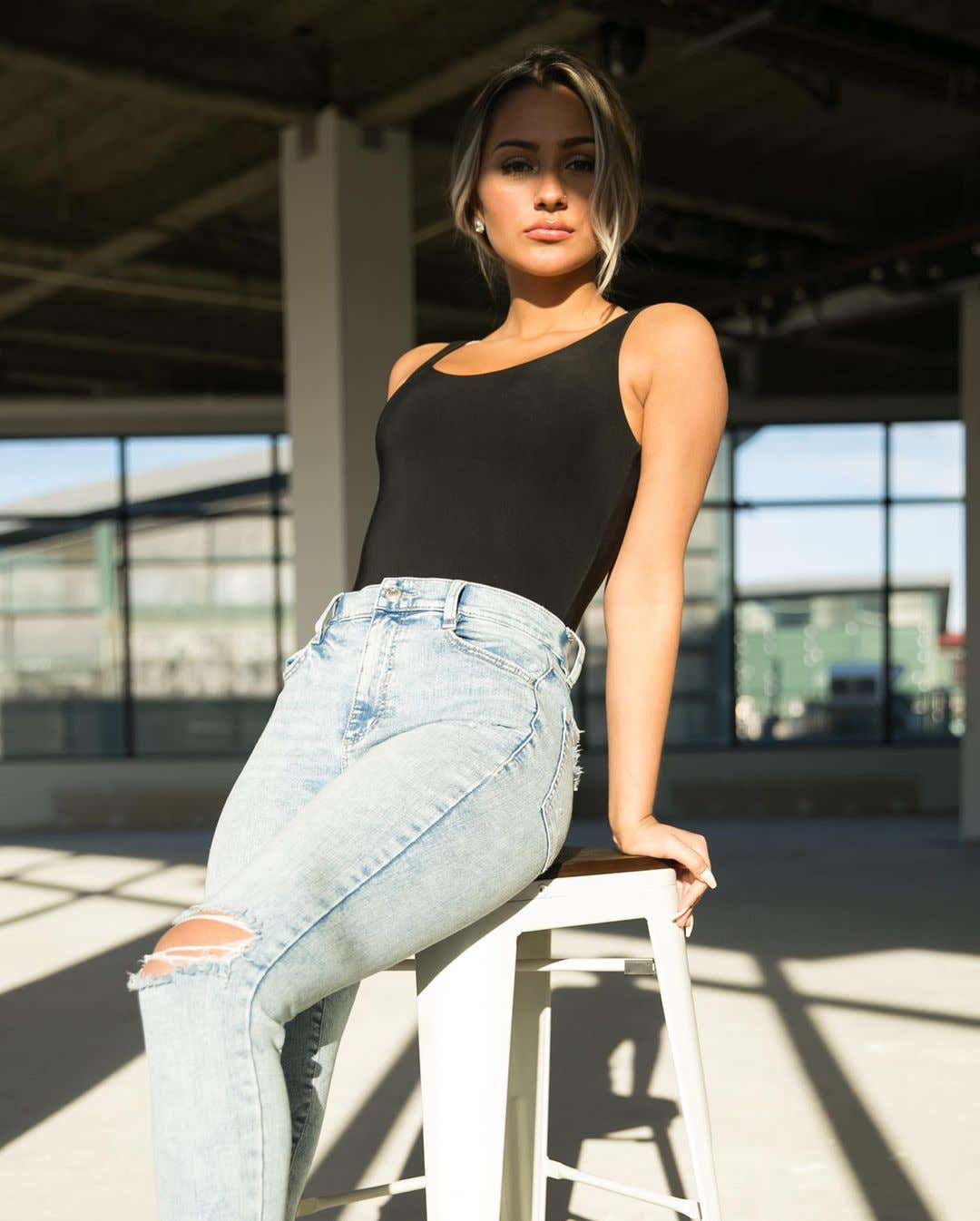 Barstool Wednesday Morning Smokeshow — @ giannawulff | Barstool Sports