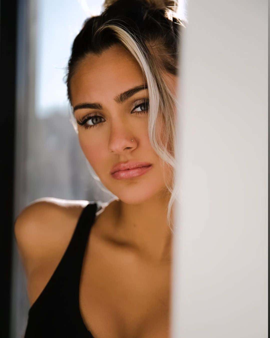 Barstool Wednesday Morning Smokeshow — @ giannawulff | Barstool Sports
