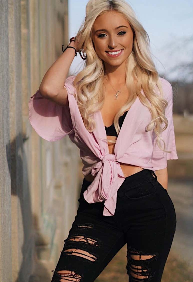 Barstool Local Smokeshow Of The Day - Shea From Hartford_img_0