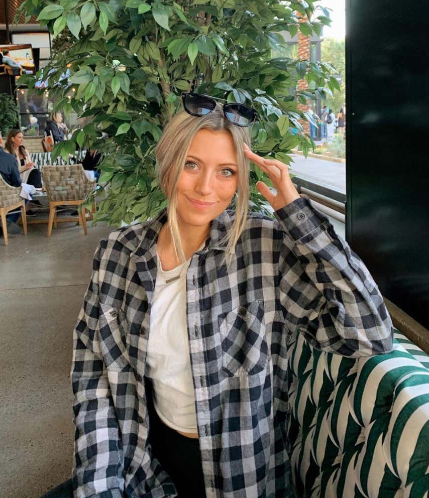 Barstool Chicago's Local Smokeshow Of The Day - Skye_img_4