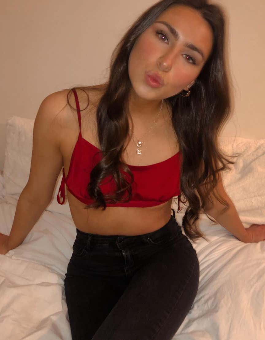 Barstool Local Smokeshow Of The Day - Cara From UNH_img_2